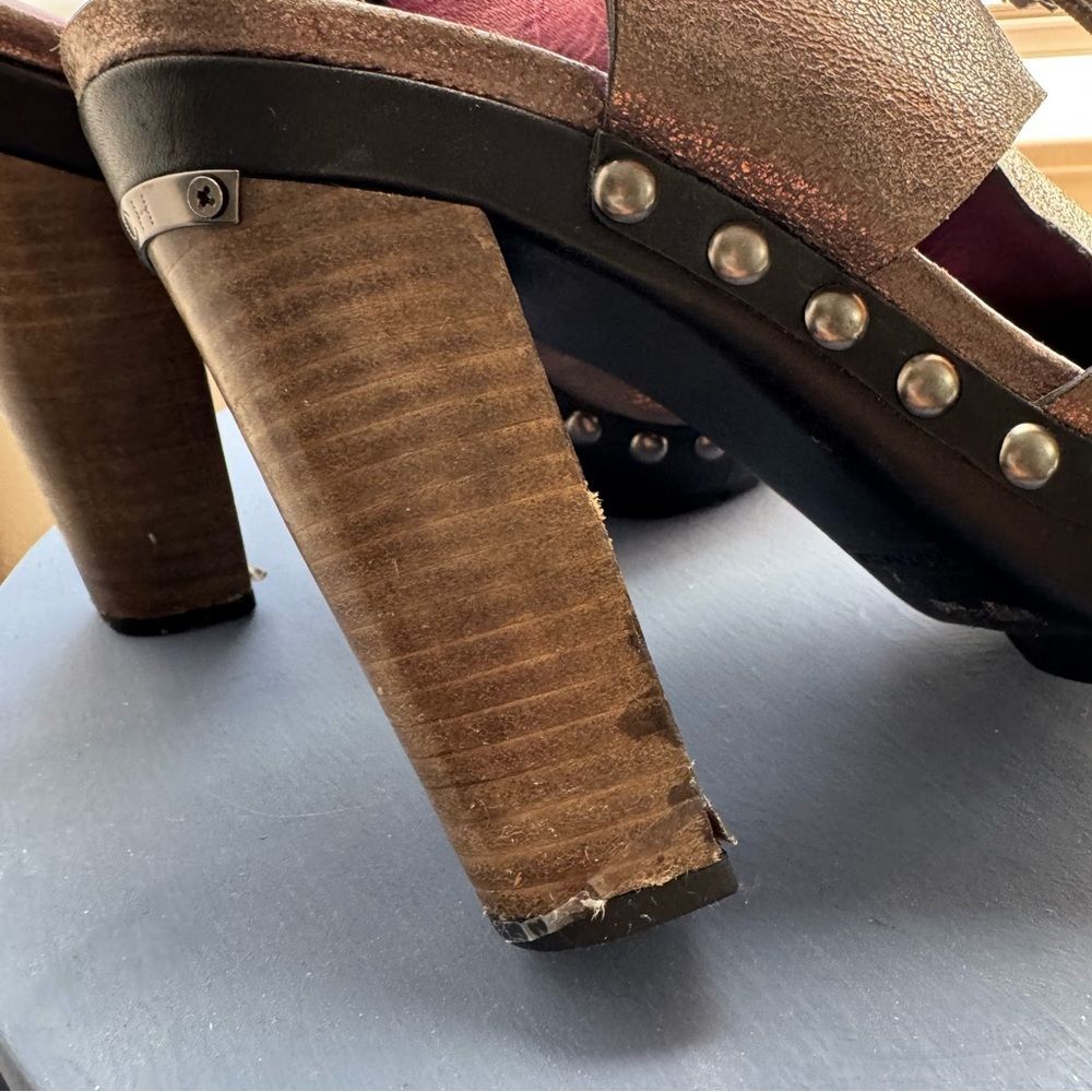 Coach ♥ Poppy Bronze Studded Platform Heels – Size 7.5 - Picture 7 of 15